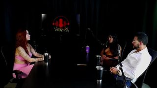 Não amou Paris, gostam de ficar em casa transando, a chupada dele é gostosa, e seus fetiches… – Casal Cherie (WATCH ON: SHEER/RED)