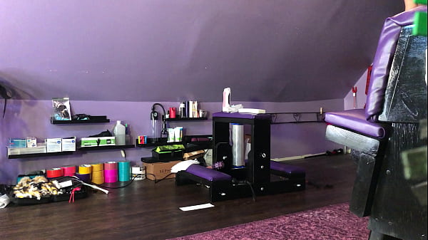 Domme Waxes Guy’s Legs on First Date