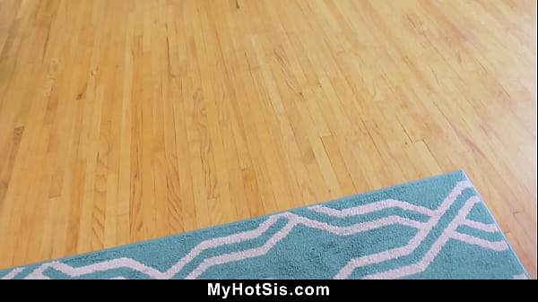 Brace Faced Stepsister Offers Her Stepbrother to Practice on Him – Myhotsis