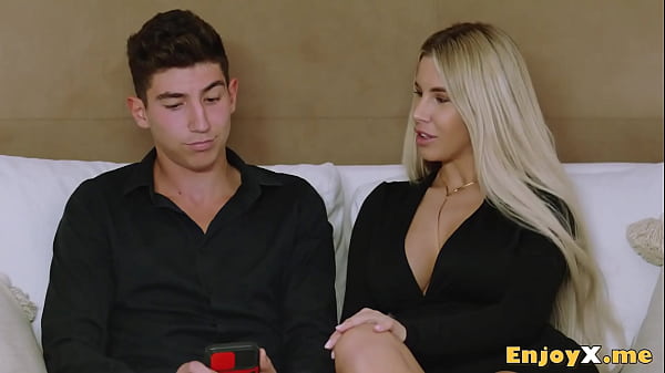 Miss Naughty flaunts her hook-up appeal.Horny housewife gargles man meat in the kitchen – enjoy the hottest XXX porn!