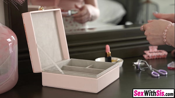 Tiny blonde stepsis makes big dick stepbro stretch her teen pussy